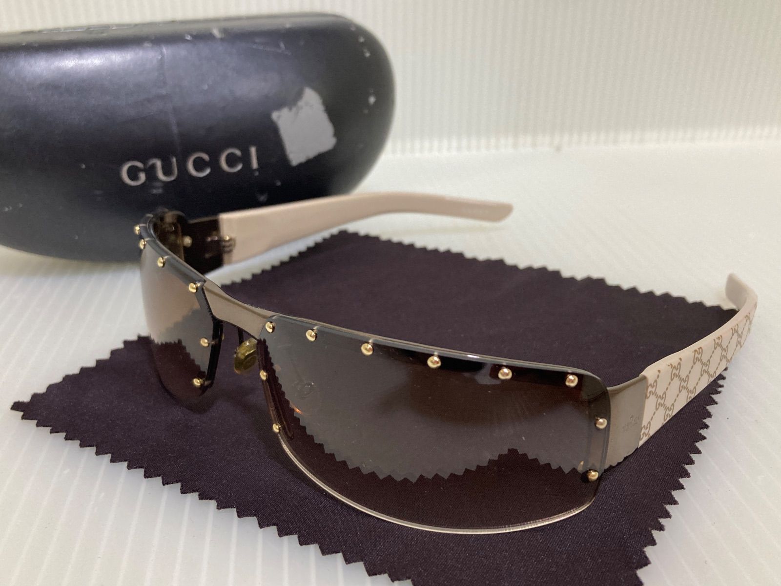 GUCCI(グッチ) / GG柄/スタッズ/サングラス/プラスチック/BLK