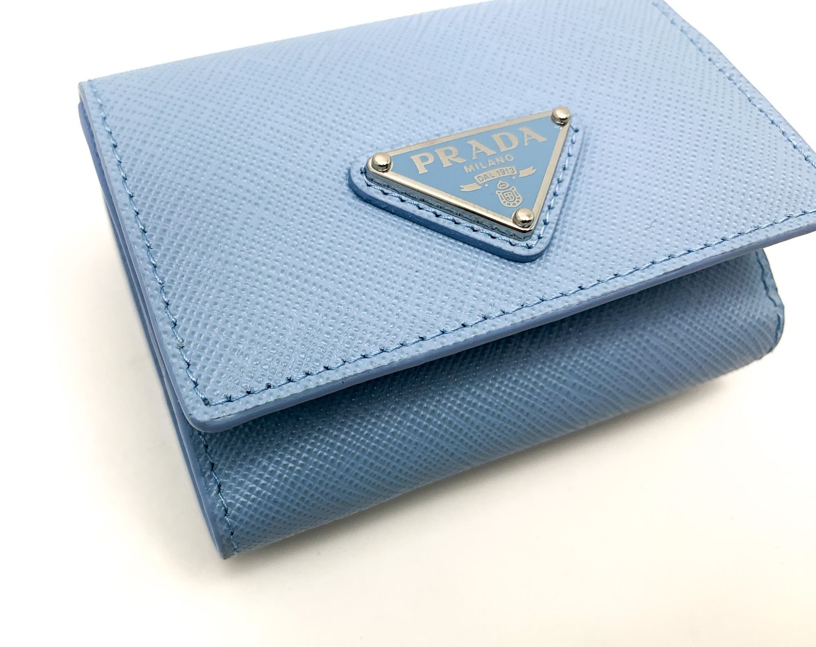 PRADA プラダ ライトブルー 水色 サフィアーノ トライアングル