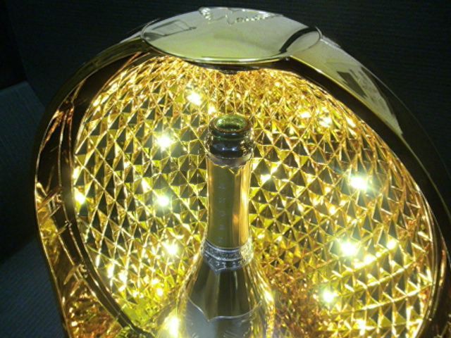 エンジェル ヴィンテージ エッグ ゴールド 空瓶付 - メルカリ