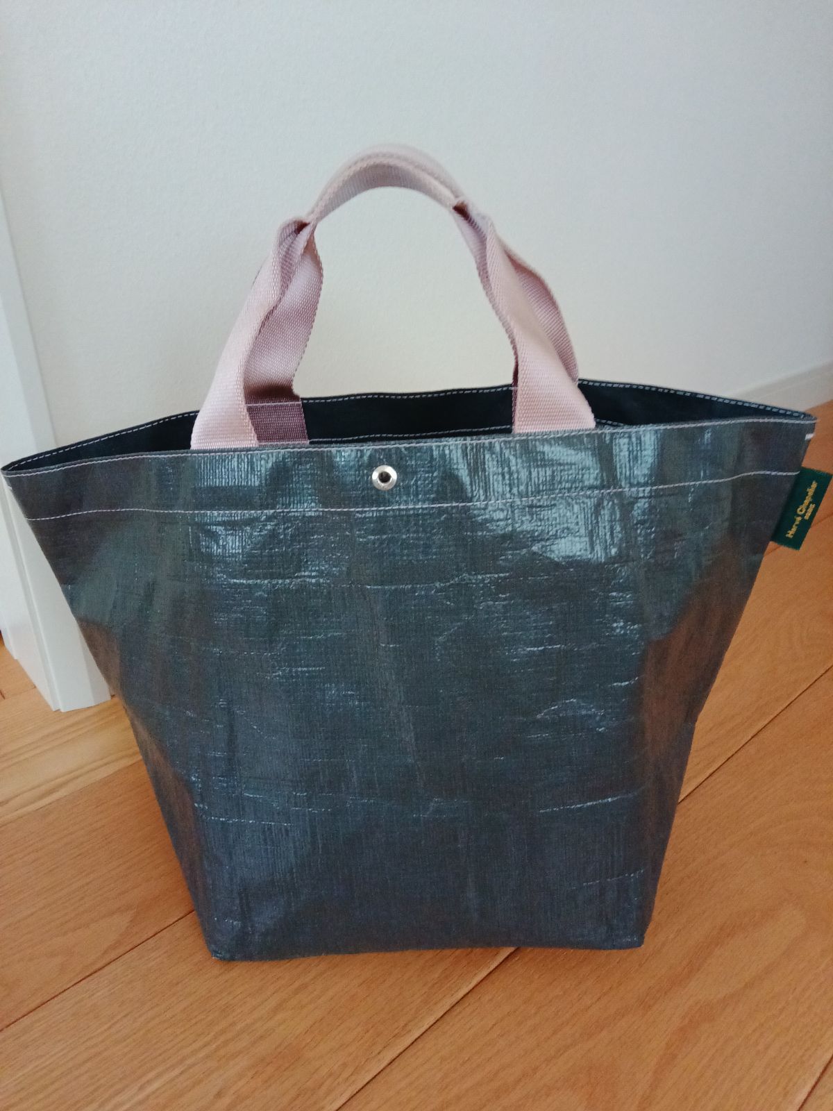 最終値下げです！【美品】エルベシャプリエ725PP マルシェバッグ舟型L サイズ感と収納例。エルベシャプリエの725PP・マルシェバッグ舟