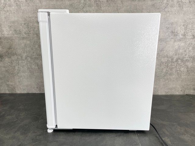 生活家電 展示品 山善 冷凍庫 【】 YAMAZEN YF-WU30 2024年製 31L 右
