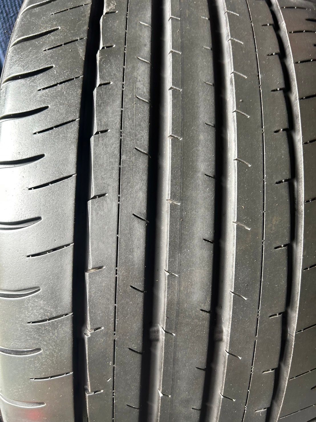 265|35R19