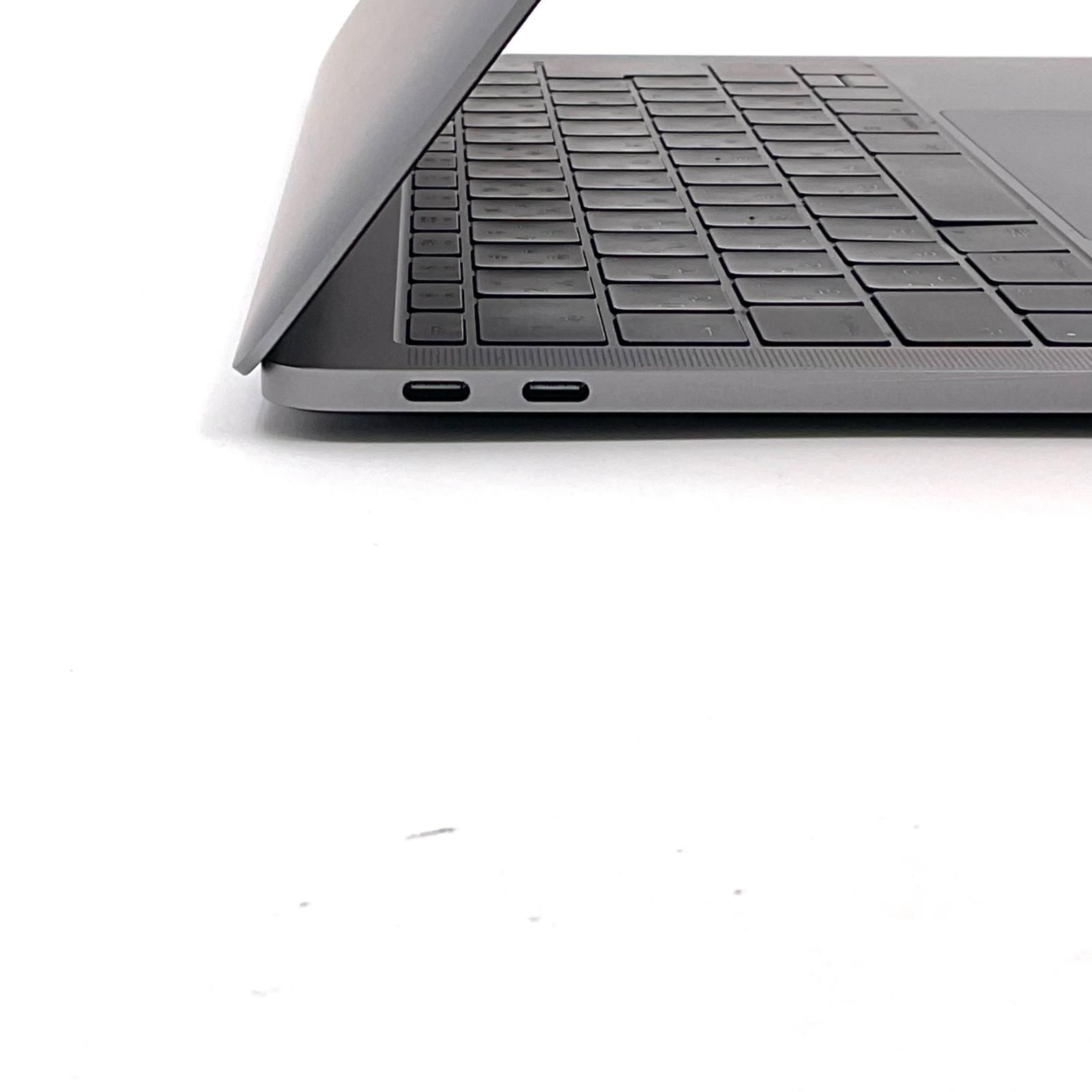 スペースグレイ