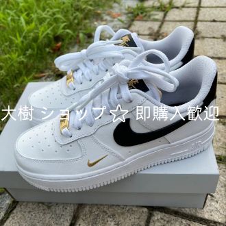 新品 ナイキ スニーカー エアフォース Nike Air Force 1 essential レディース/メンズ 男女兼用 箱付 - メルカリ