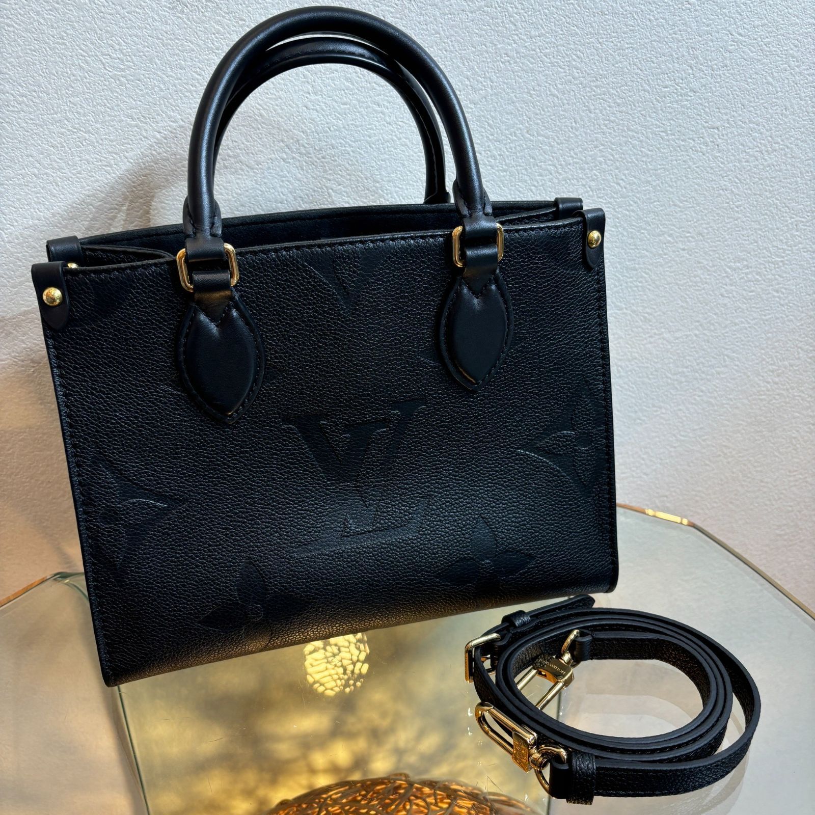 かっこいい❤️男性も女性にもOK❤️ルイヴィトン ジッピーロックミー ノワール ルイヴィトンロックミー ジッピーコインパース ノワール(黒) ユニ