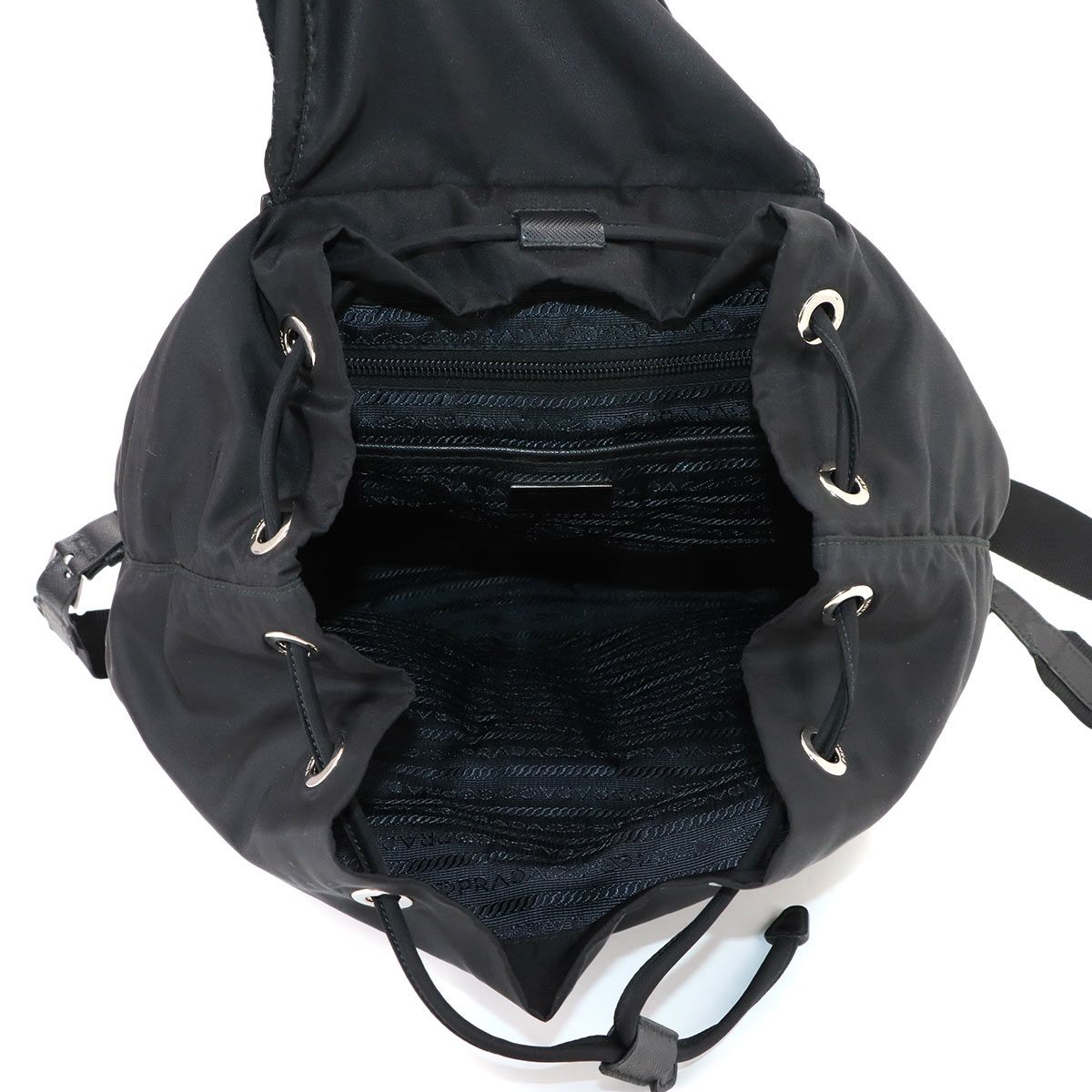 美品PRADA /ナイロンリュック バックパック VELA ブラック正規品 PRADA TESSUTO VELAナイロンリュック ブラック白タグ