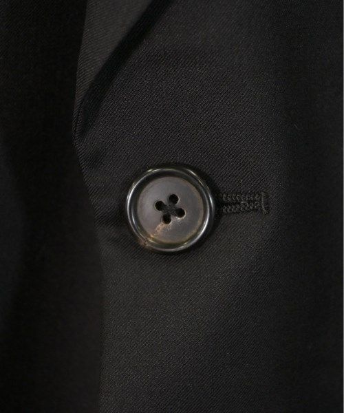 PRADA ビジネス