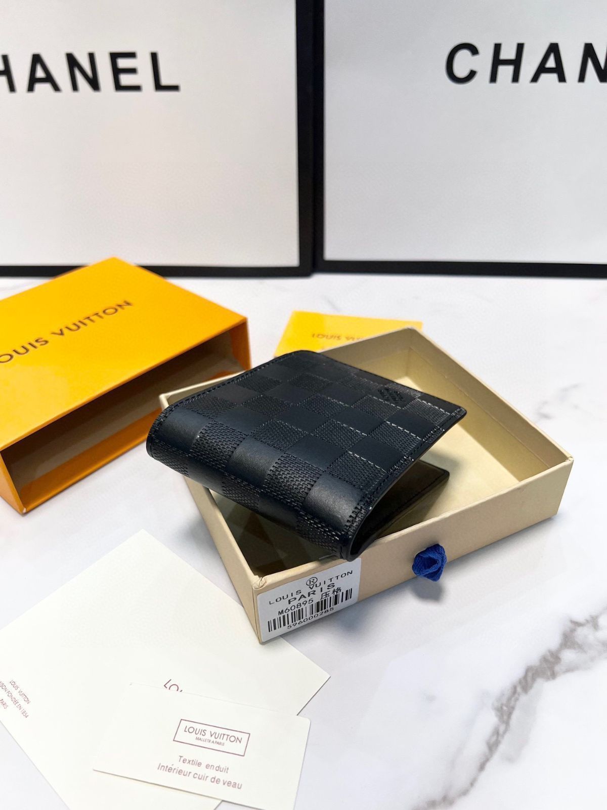 黒色の短い財布 全国送料無料