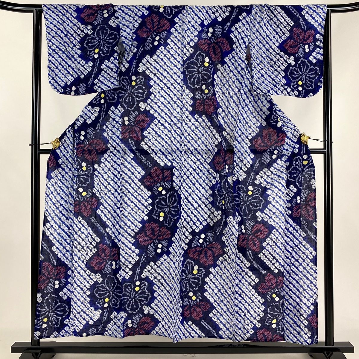 浴衣 身丈157cm 裄丈63.5cm S 絞り浴衣 草花 紺色 綿 名品