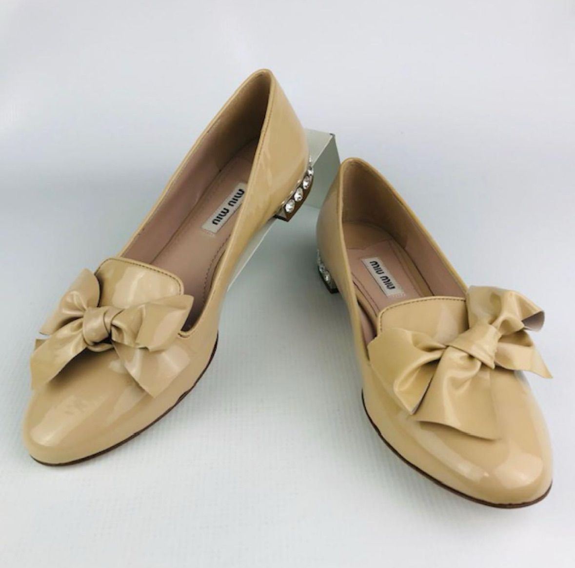新品未使用☆miumiu・ミュウミュウ レディース パテントレザー 新品未使用☆miumiu・ミュウミュウ レディース パテントレザー