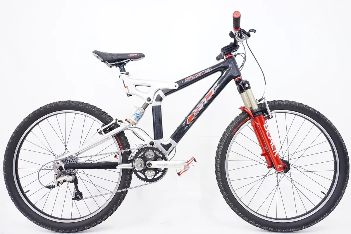 2025年最新】gt xcrの人気アイテム - メルカリ