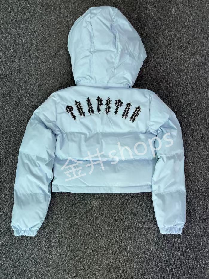 新品Trapstar トラップスター レディース用ショートダウンジャケット 秋冬用ジャケット あたたかい プルオーバー  アルファベット刺繍(取り外し可能な帽子)#ライトブルー - メルカリ