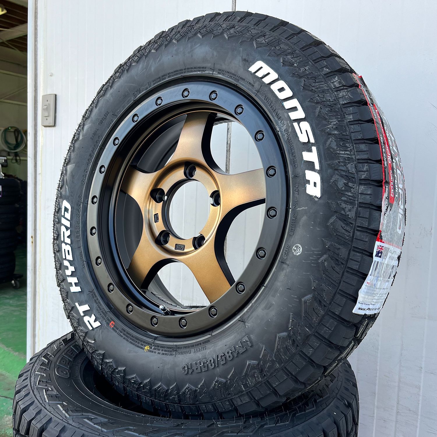 ジムニー JB64 JB23 JA12 JA11 タイヤホイール 16インチ 4本