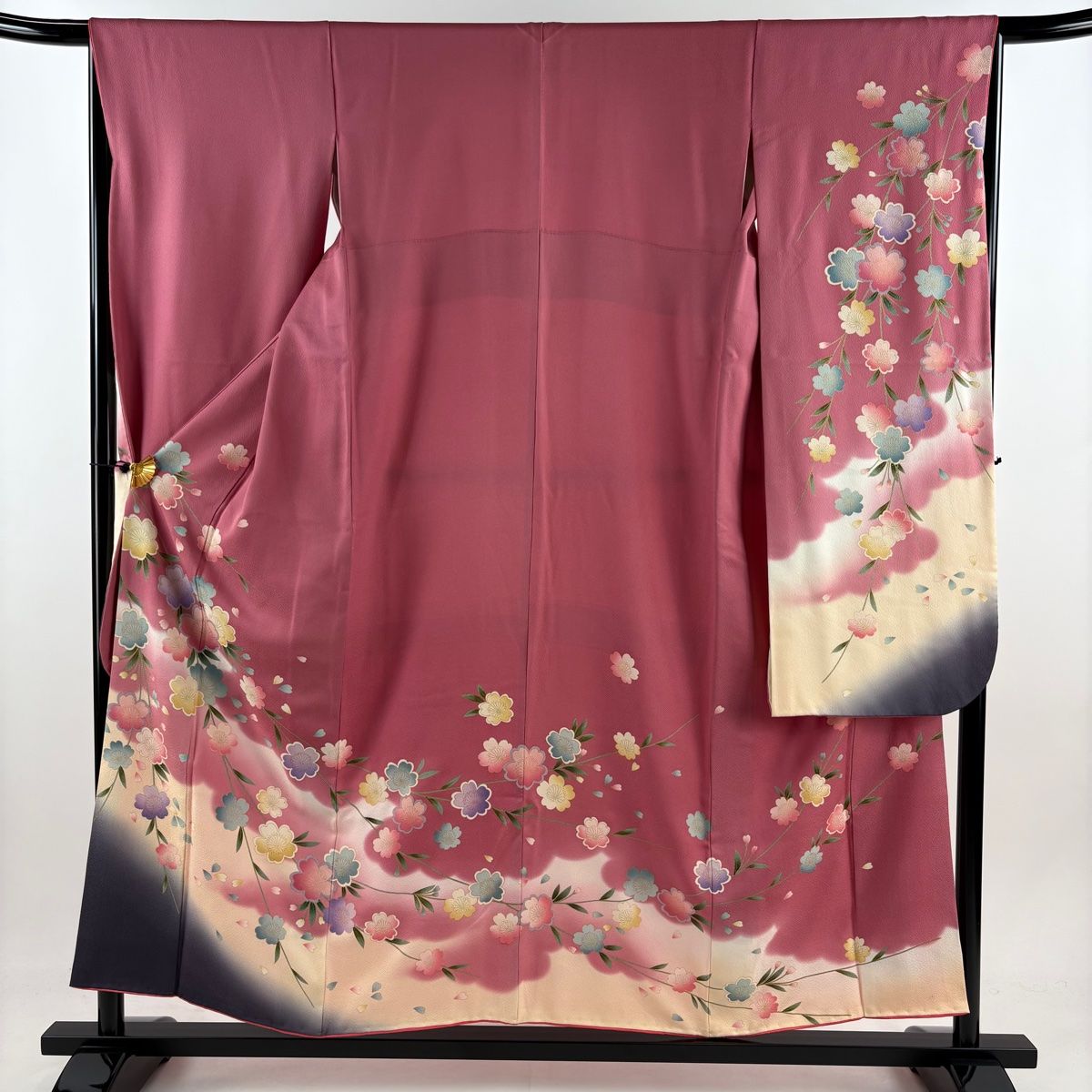 振袖 身丈156.5cm 裄丈66.5cm M 袷 桜 花びら 金彩 ぼかし ピンク 正絹 名品
