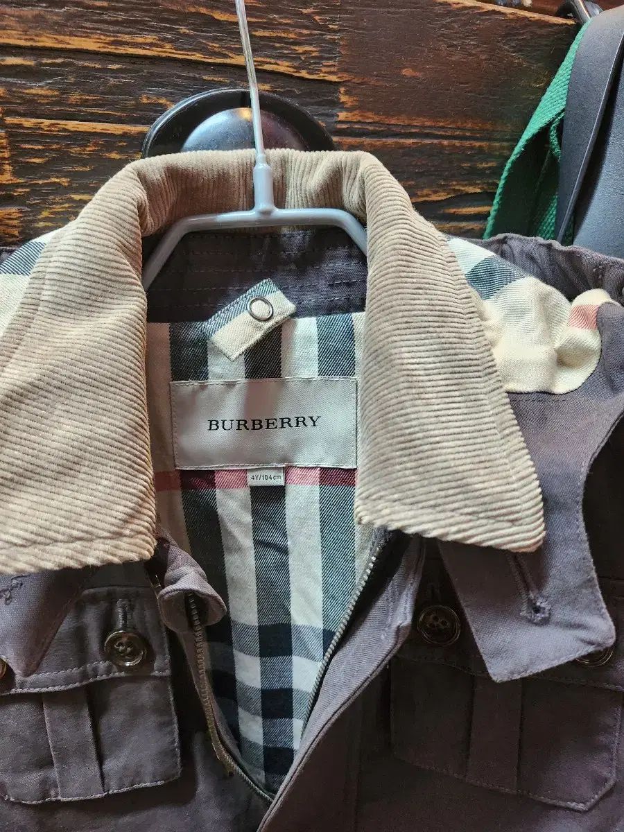 バーバリー キッズ ブラウン フード ジャケット