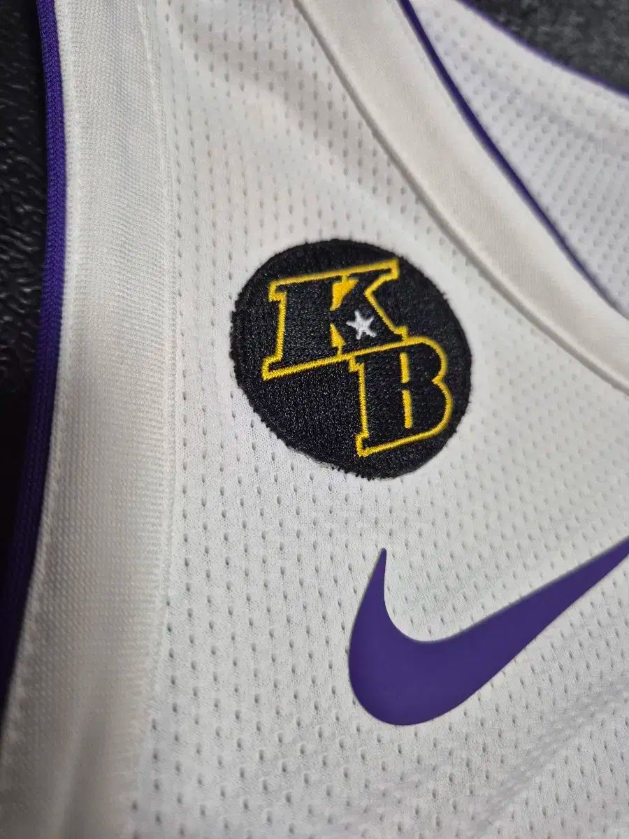 コービーブライアント　オーセンティックジャージ　NIKE ナイキ NIKE(ナイキ) nba コービー・ブライアント アセンティック ジャージ