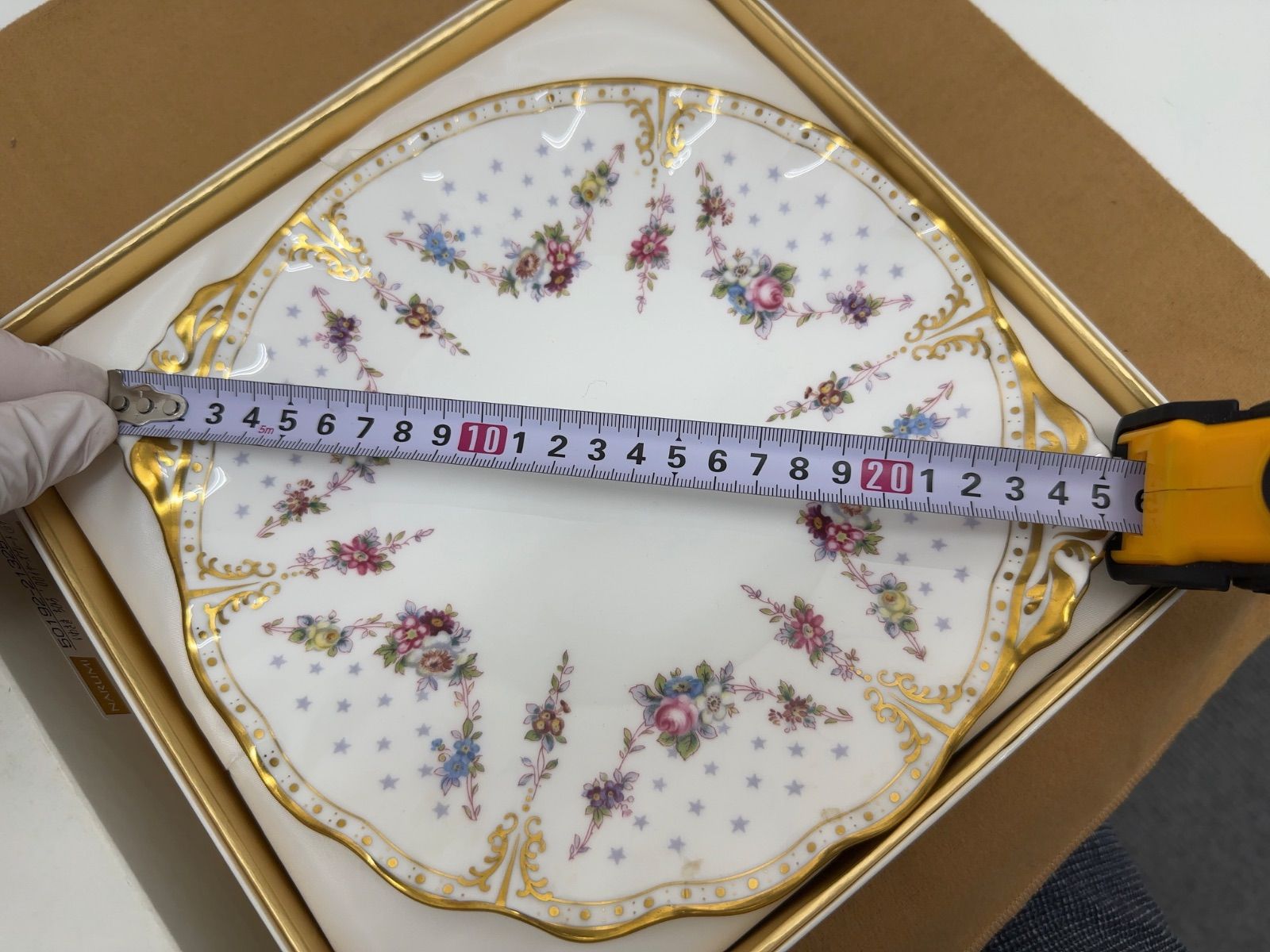 ロイヤルクラウンダービー アントワネット プレート 26cm 英国製