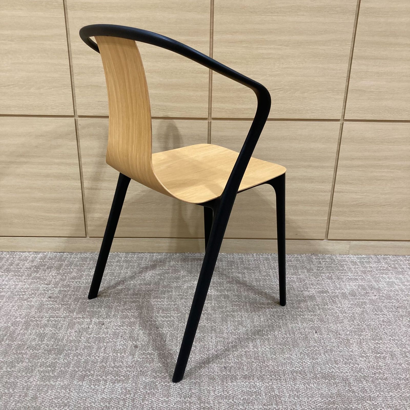 【中古 S(美品)】Belleville Chair (ベルヴィルチェア) /  アームチェア・木目系　ヴィトラ