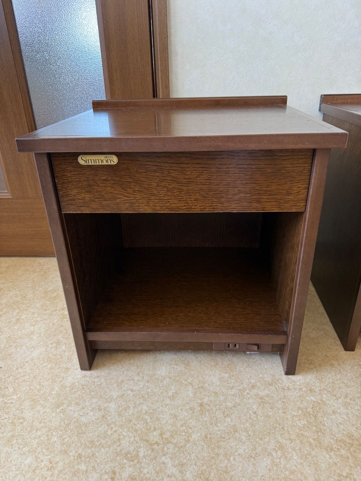 DLK91 展示品 シモンズ ナイトテーブル KA10030 ブラック