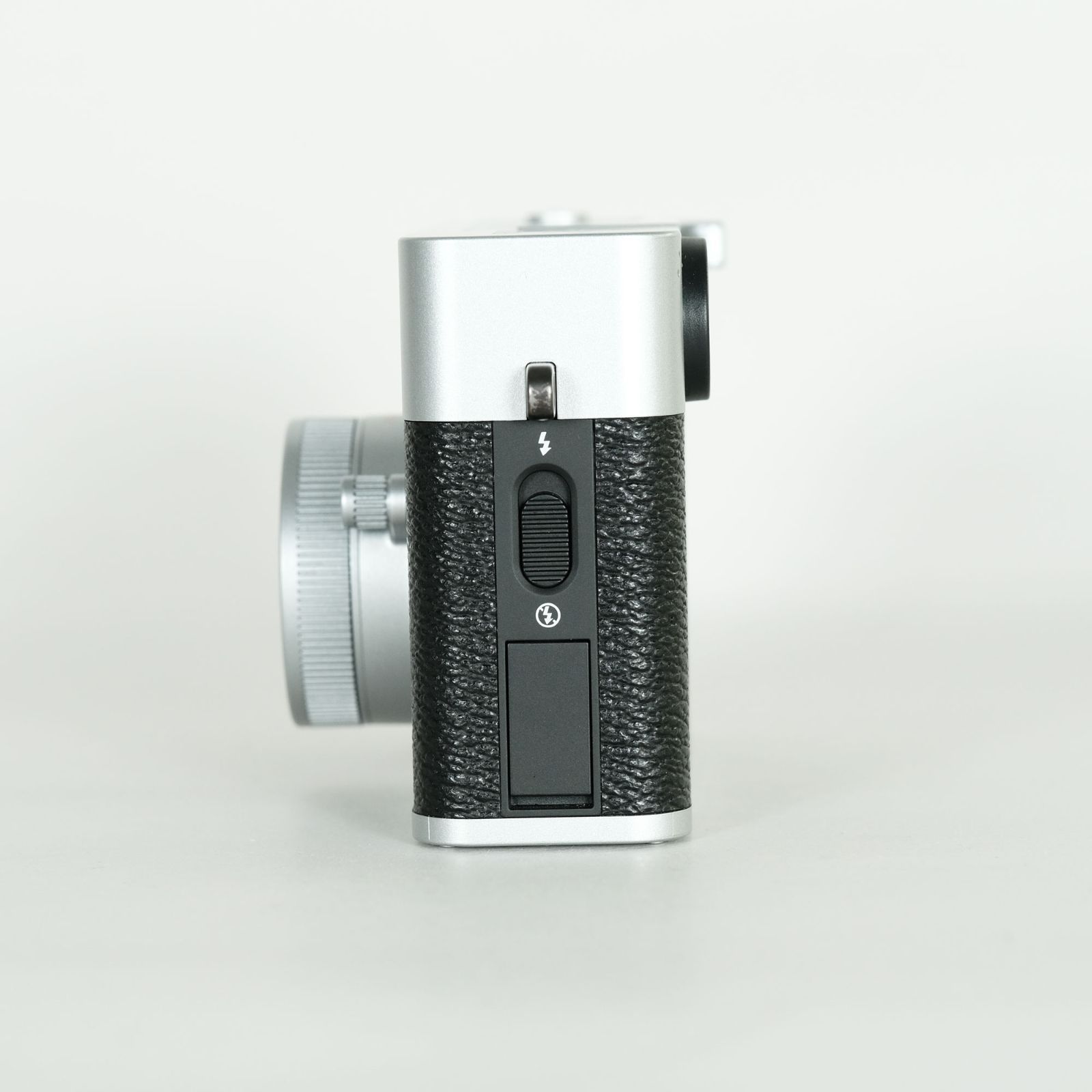 新品同様｜シャッター数10回｜専用フィルター付] FUJIFILM X