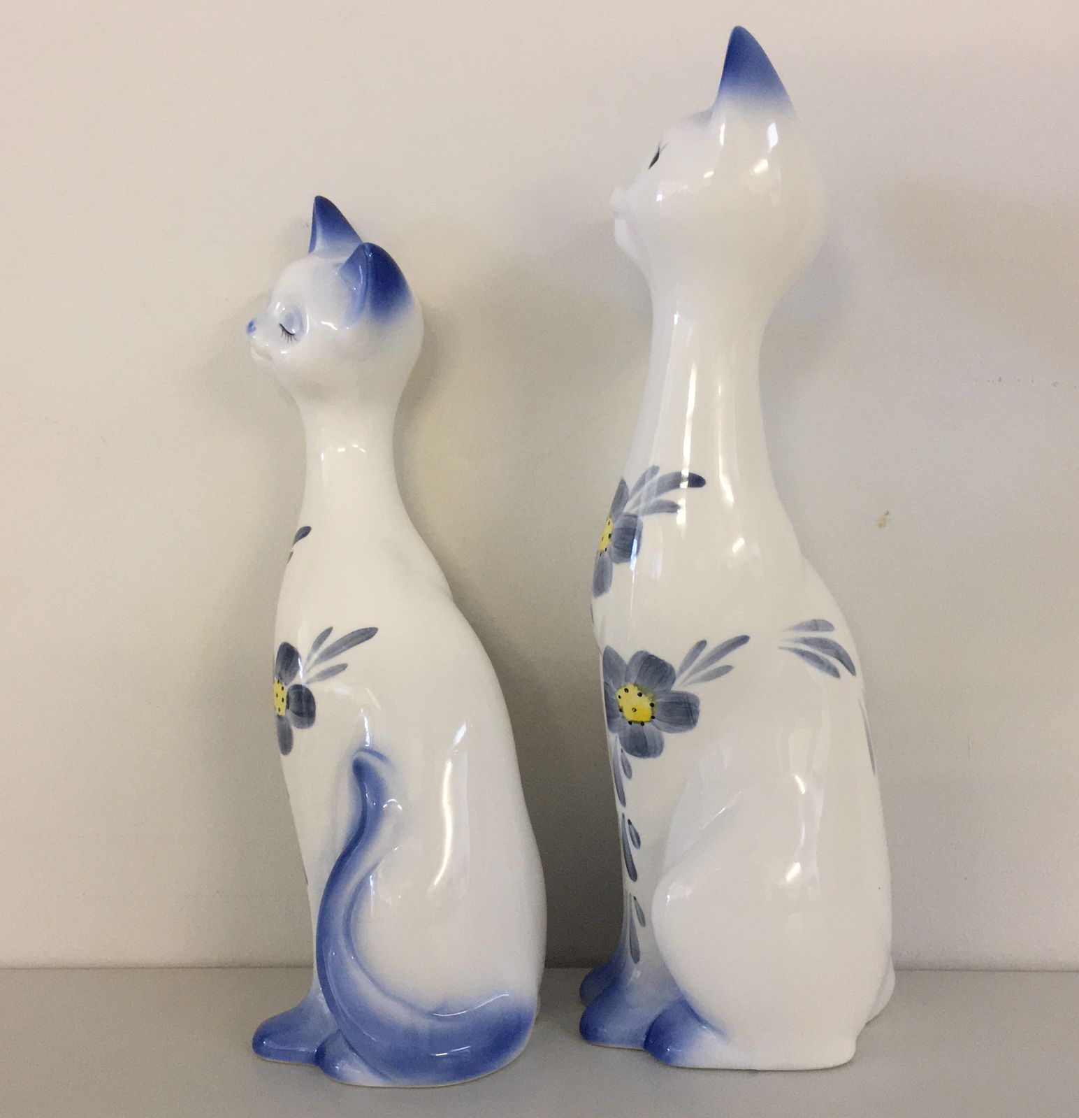 ○ねこの置物 ネコ 猫 花 陶器 昭和レトロ かわいい 夫婦 2匹セット