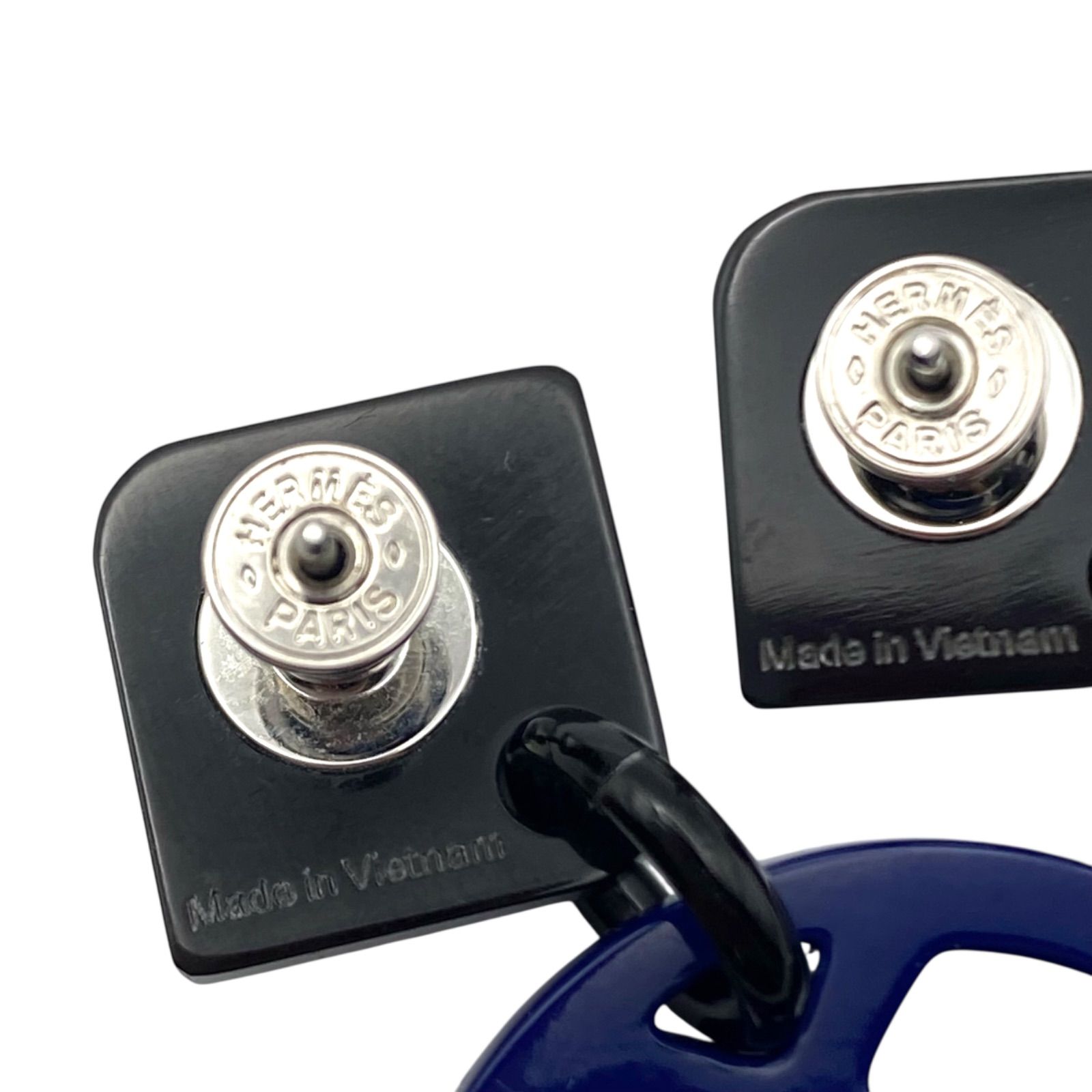 HERMES　エルメス　アヴァ　バッファローホーン　ピアス　箱付き　袋付き ○エルメス HERMES アヴァ バッファローホーン ピアス ラッカーウッド