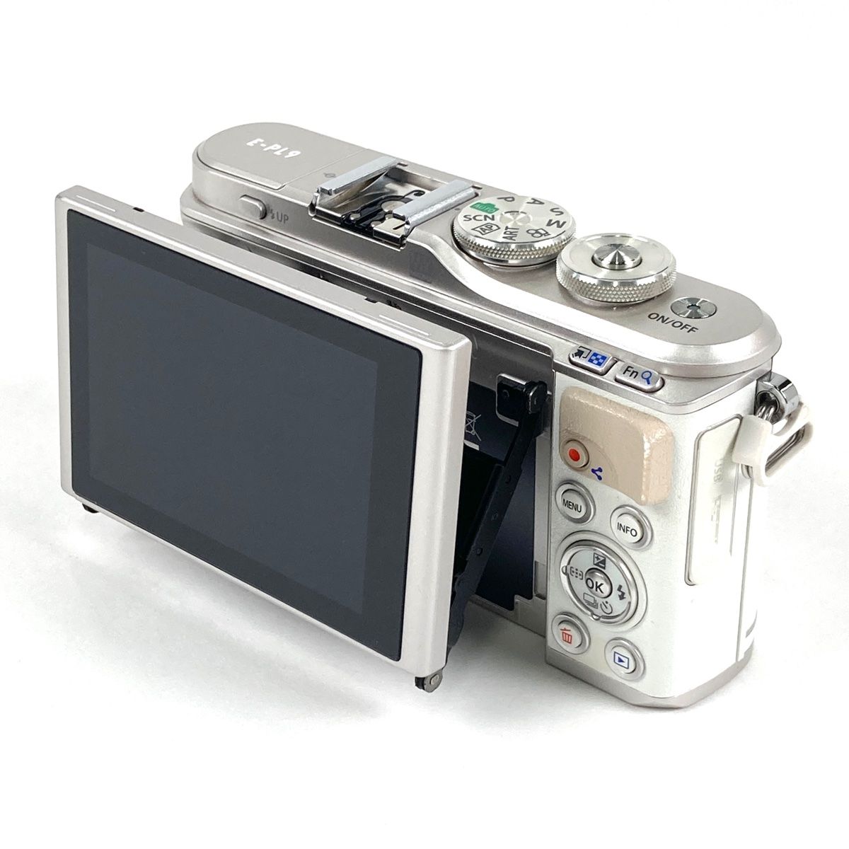 一部ジャンク品】箱無し OLYMPUS PEN E-PL9 ミラーレスカメラ 一