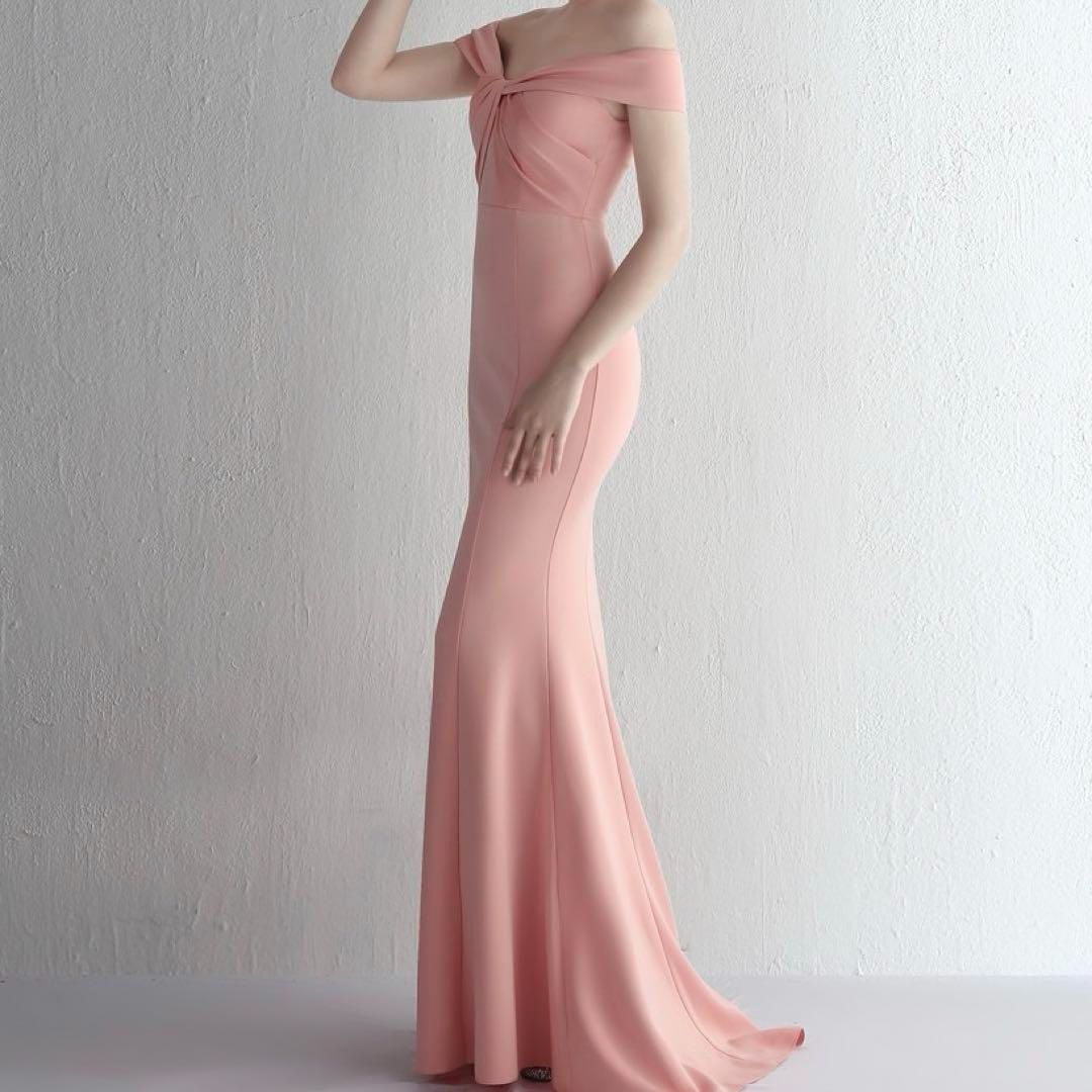 胸元がオシャレなオフショル マーメイド