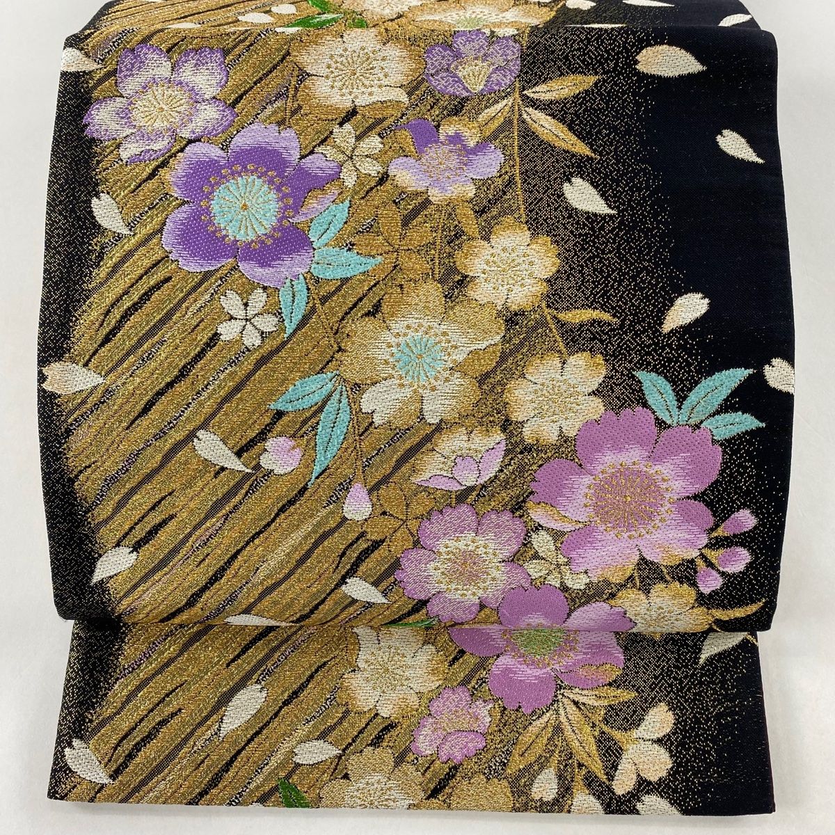 袋帯 美品 秀品 枝垂れ桜 花びら 刺繍 箔 黒 六通 正絹 【中古