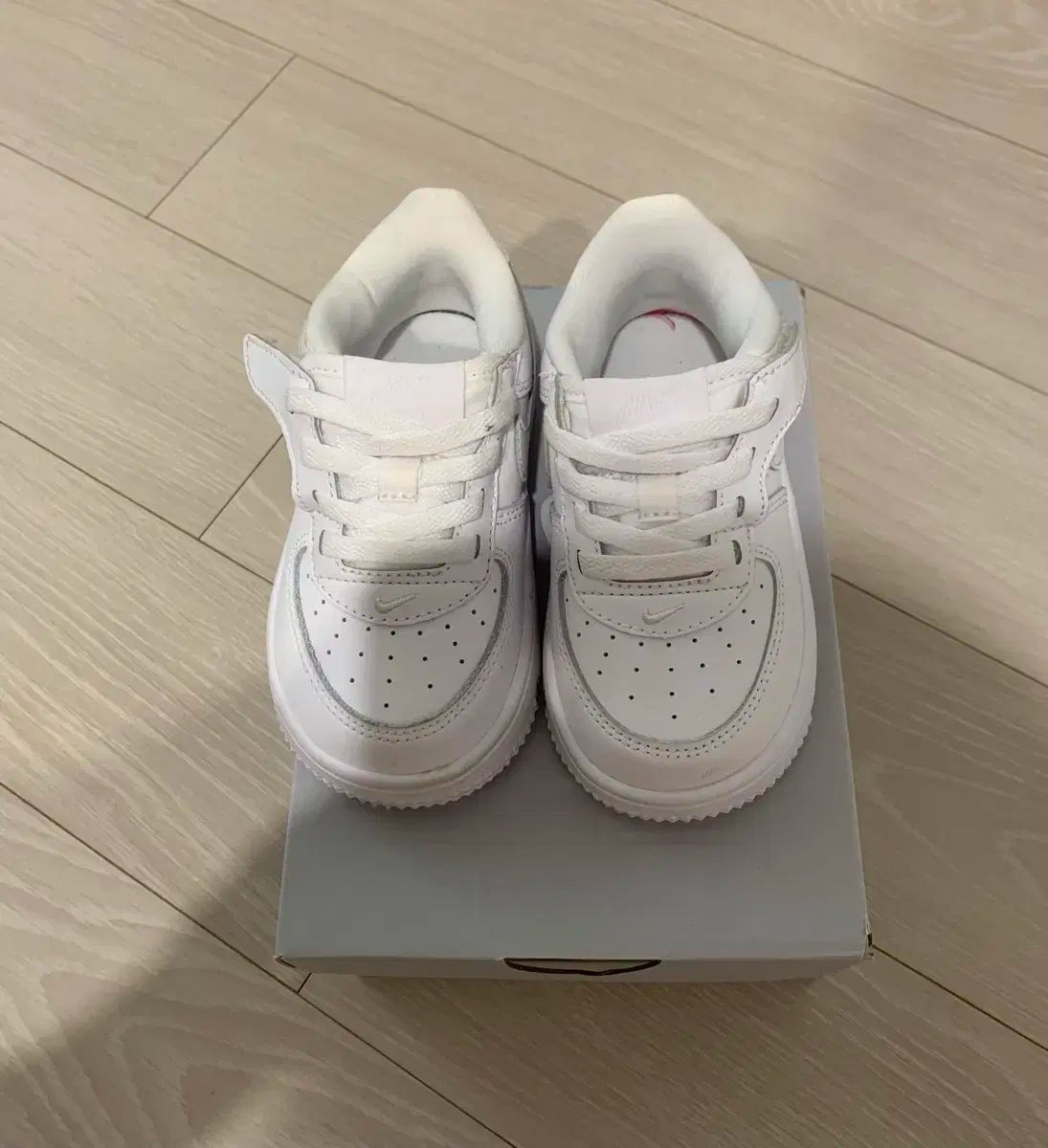 NIKE ナイキ エアフォース 1 エジオン 130