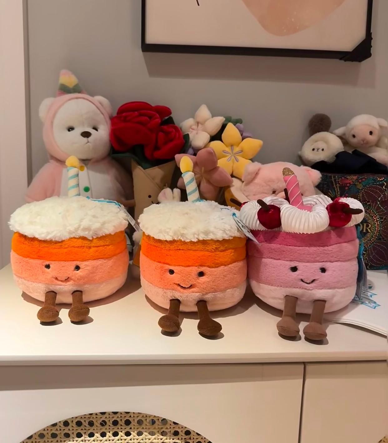 JELLYCAT オレンジストライプのバースデーケーキの誕生日プレゼント