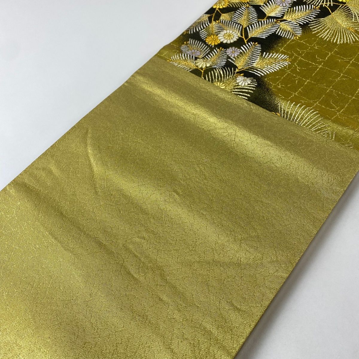 最終価格　袋帯　六通　菊の金糸銀糸が美しい帯 袋帯 美品 秀品 菊 若松 金銀糸 箔 金色 六通 正絹 【中古