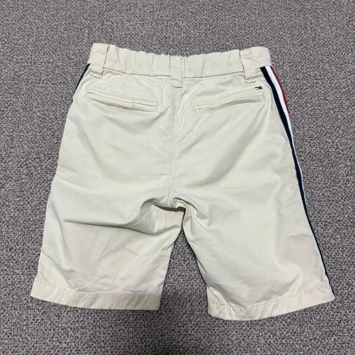 8 Tommy Hilfiger(トミーヒルフィガー) 半ズボン ジュニア