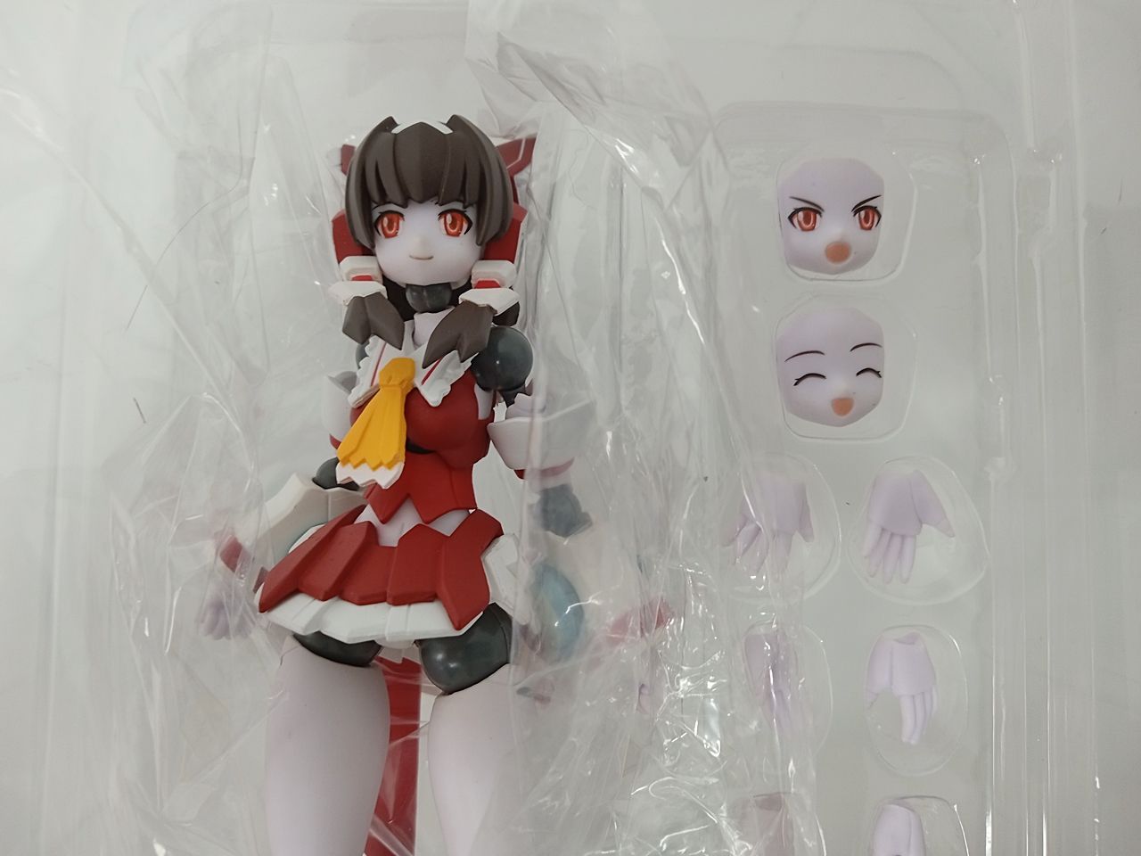 ポリニアン・ユニゾン 霊夢 「ロボット新人類ポリニアン×東方Project」 東方Project』魔理沙が『ロボット新人類ポリニアン』シリーズに