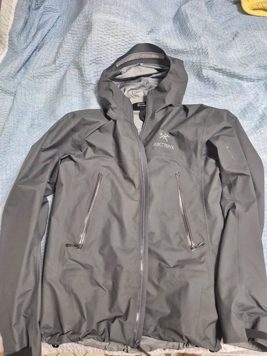 ARC TERYX アークテリクス ベータ クラウド s サイズ