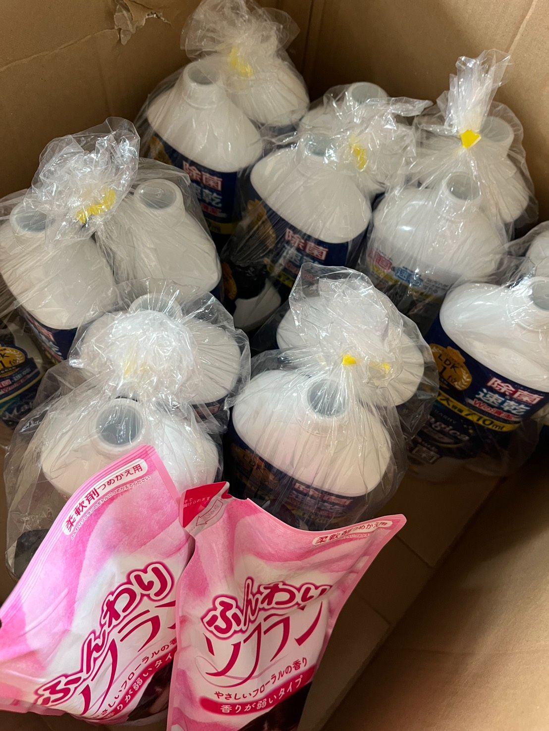 ライオン Magica 食器用洗剤 大ボトル770ml×14本 小ボトル7本 ソフラン柔軟剤詰替え セット