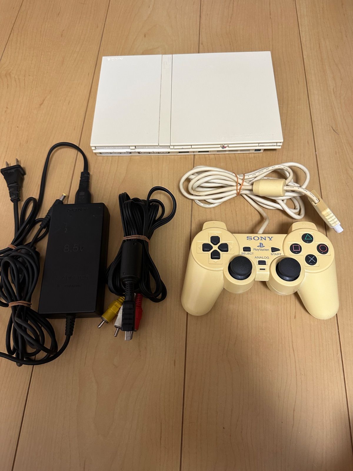 PlayStation2  SCPH-70000 少年ヤンガス付き Amazon | ドラゴンクエスト 少年ヤンガスと不思議のダンジョン