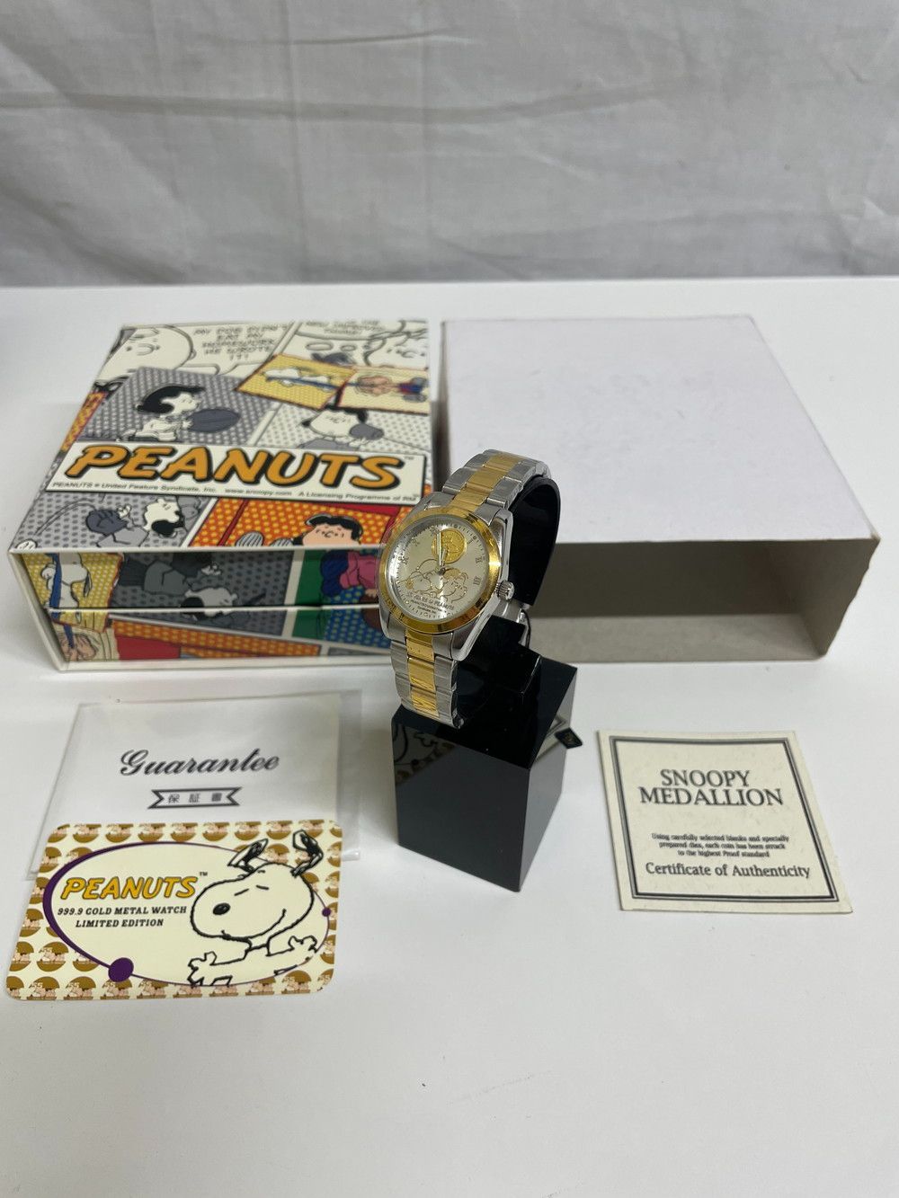 ●PEANUTS ピーナッツ スヌーピー 55周年 550個 ナンバー 24K 純金メダル 腕時計