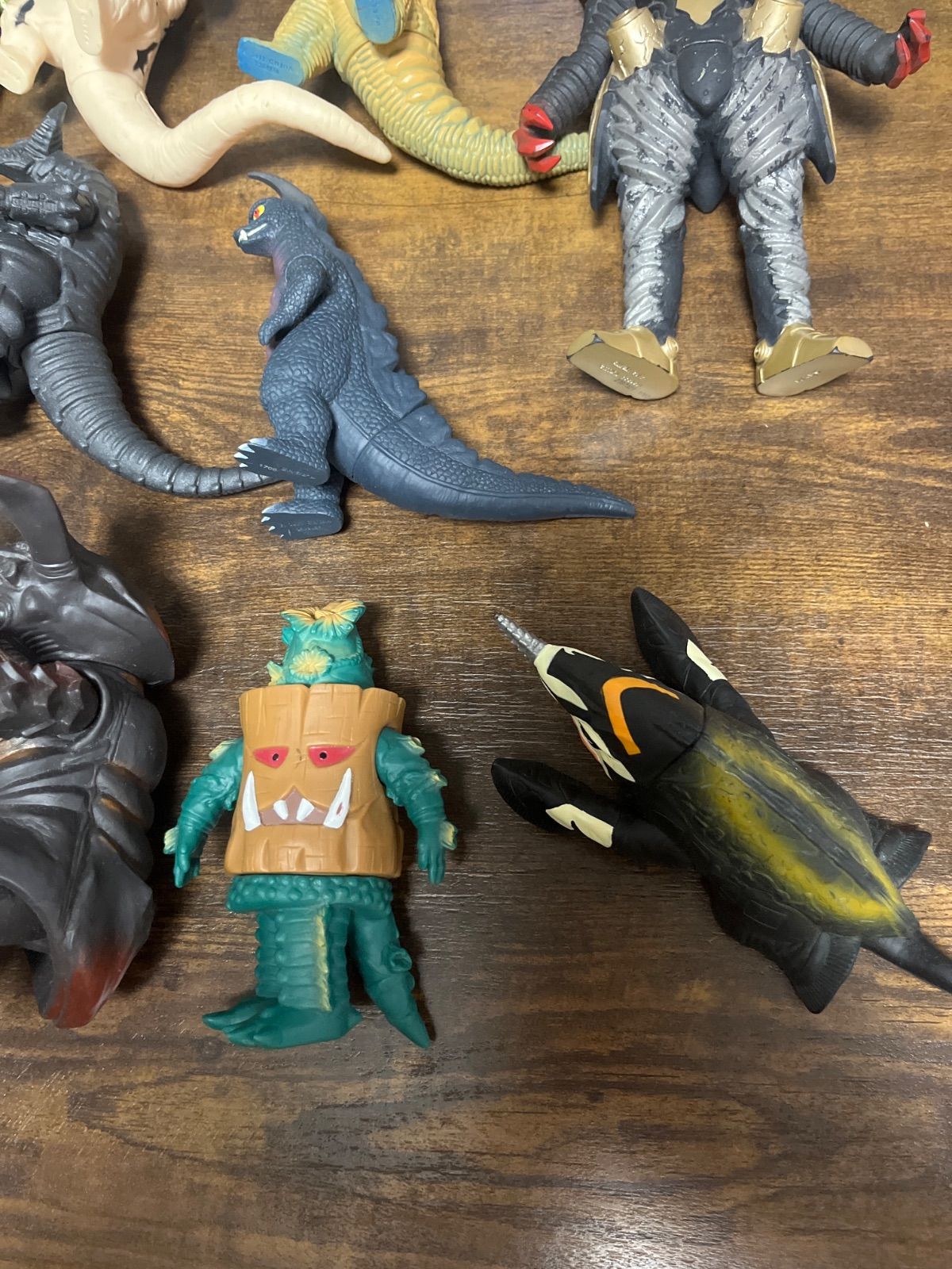 ウルトマンシリーズ怪獣フィギュア まとめ売り! Yahoo!オークション - ウルトラマン怪獣 フィギュアまとめ売り
