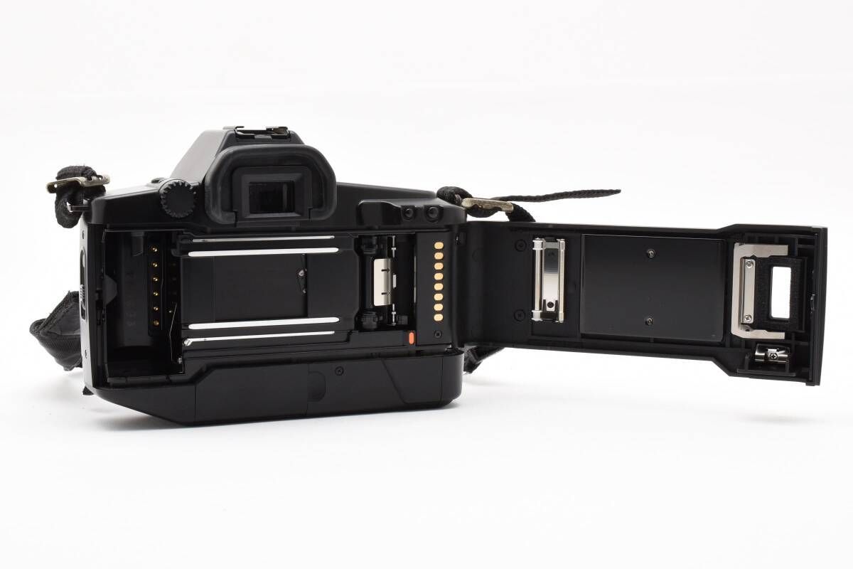 ☆美品 / 動作確認済み☆ キヤノン Canon EOS 620 SLR Film