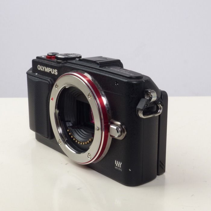 中古】(オリンパス) OLYMPUS E-PL6 ブラック オリンパス OLYMPUS E-PL6  