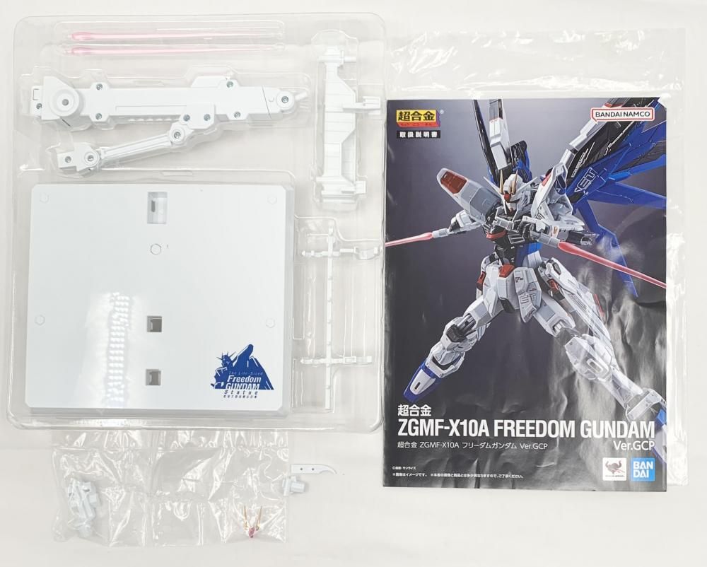 【中古】開封 バンダイ 機動戦士ガンダムSEED 実物大フリーダムガンダム立像 超合金 ZGMF-X10A フリーダムガンダム Ver.GCP[17]