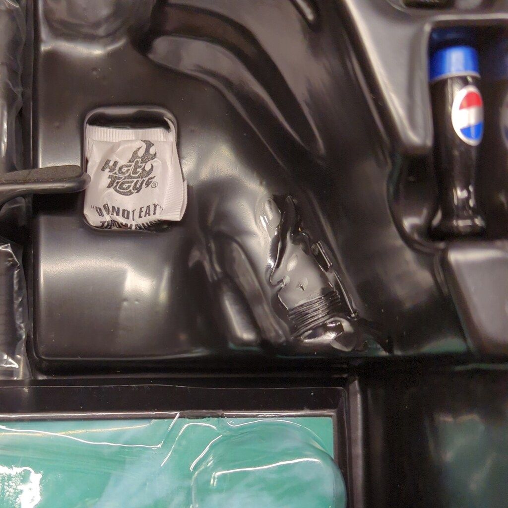 HOTTOYS MOVIE MASTERPIECE MARTY MCFLY SPECIAL EDITION MMS379