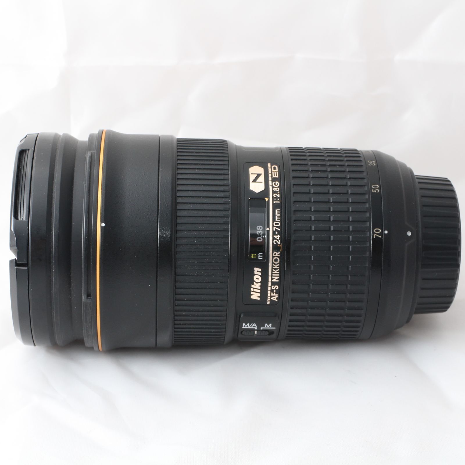 Nikon 標準ズームレンズ