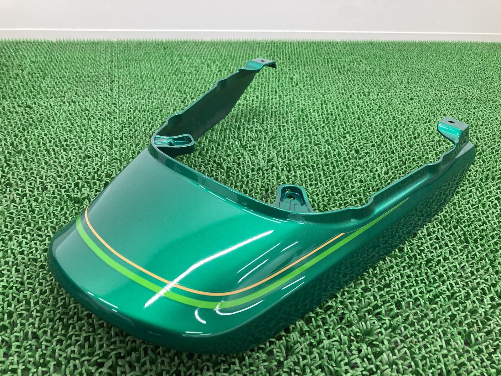 Z650RS テールカウル 36042-0013 カワサキ 純正 中古 バイク 部品 ER650M キャンディエメラルドグリーン 割れ欠け無し 綺麗  良品 - メルカリ