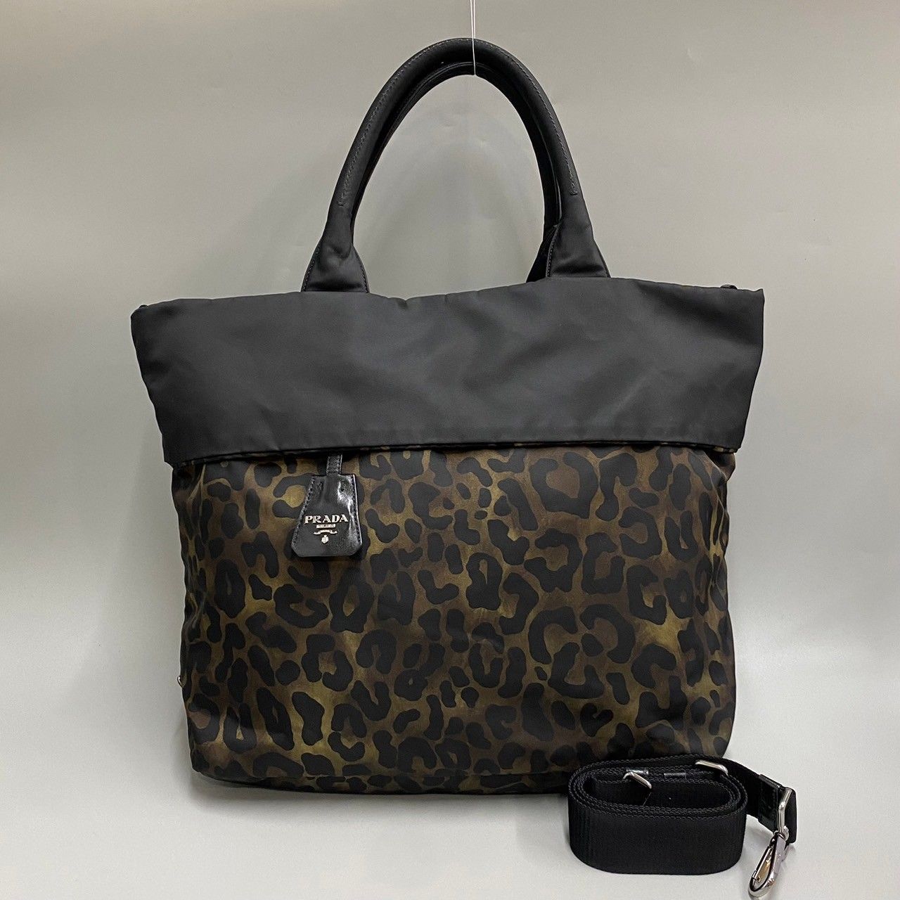 極 美品 袋付 PRADA プラダ 三角ロゴ 金具 ナイロン リバーシブル 2way ...