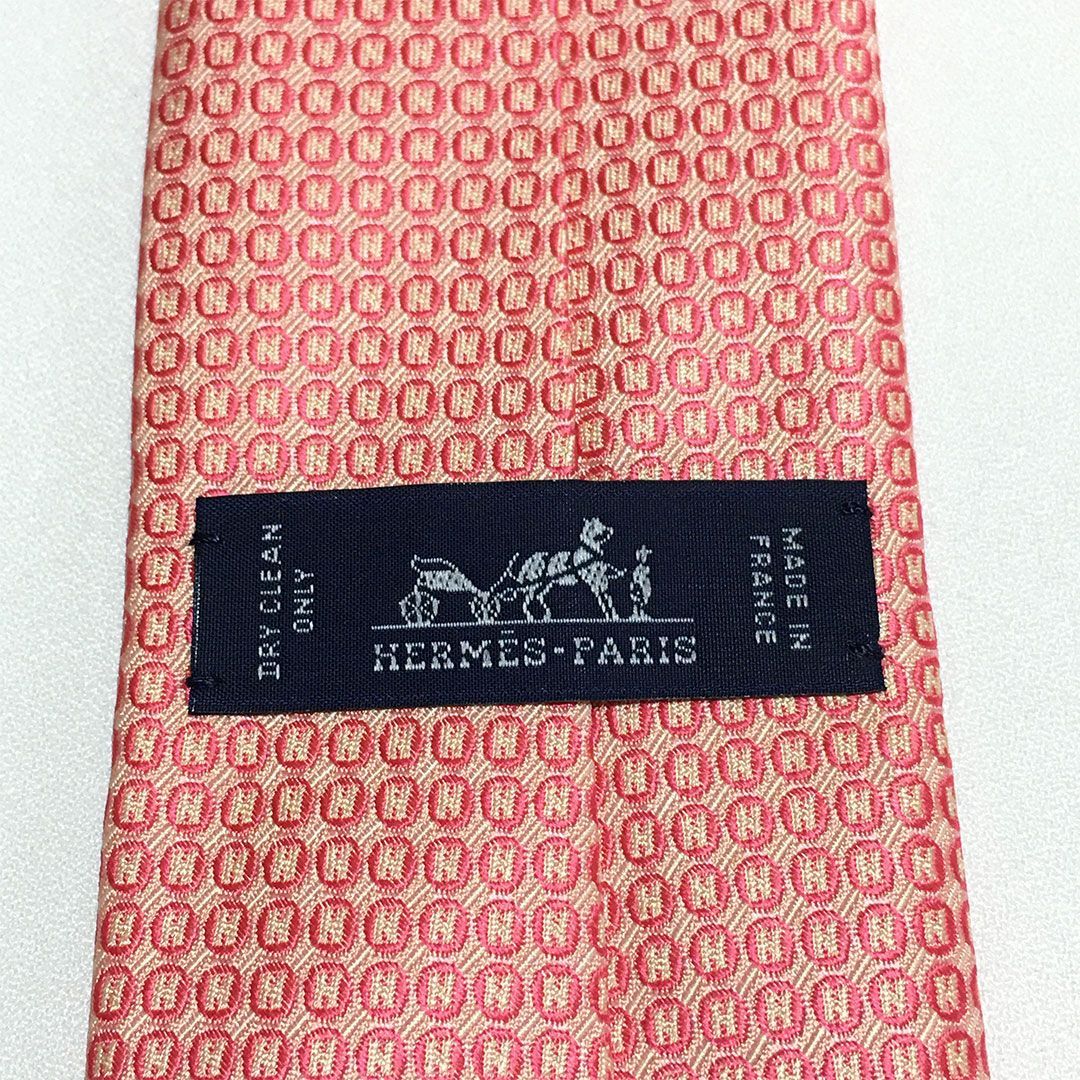 美品 エルメス HERMES ネクタイ シルク100% サーモンピンク系 H柄