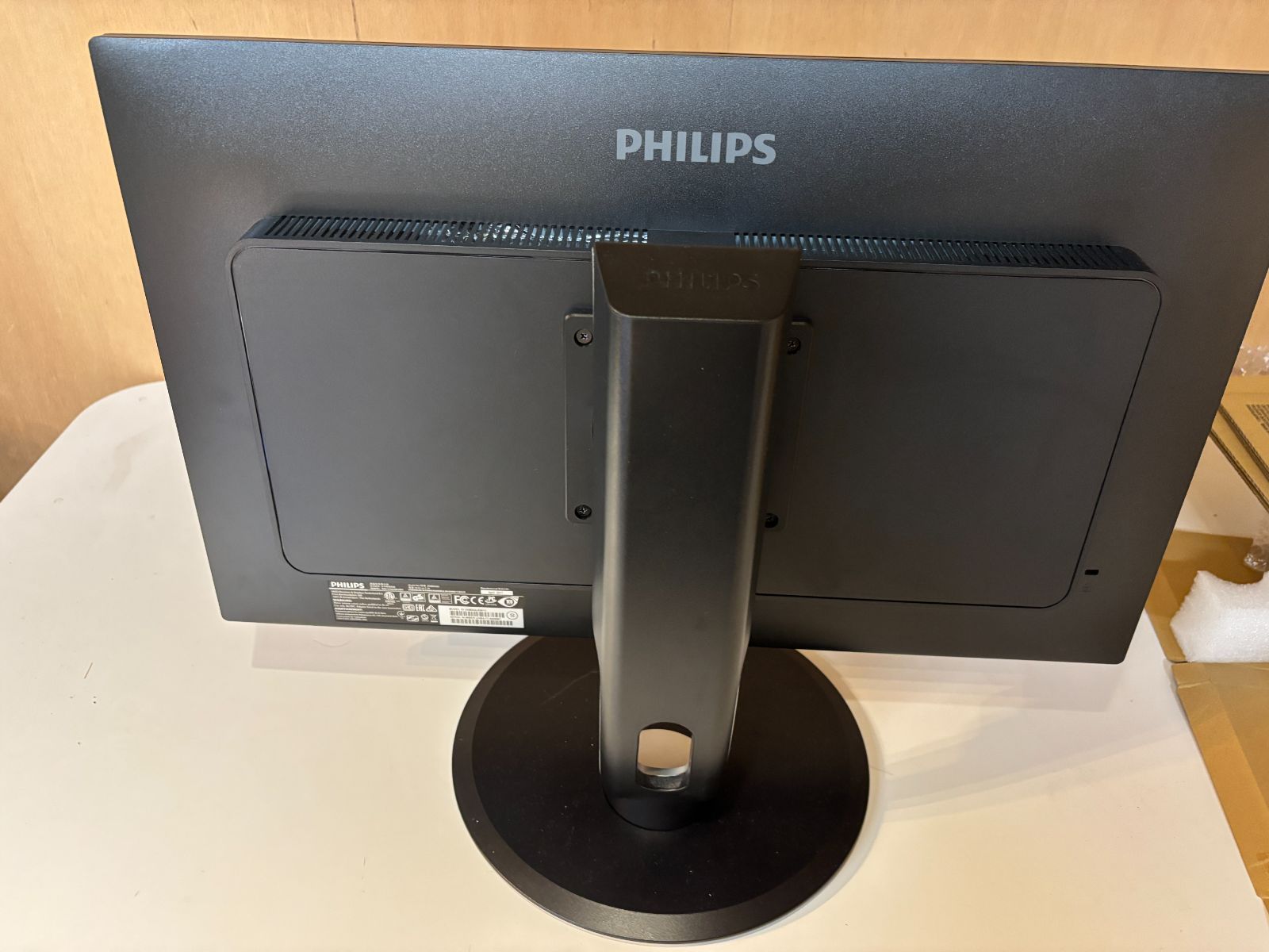 PHILIPS USB-C ドック搭載IPS液晶モニター 25インチWQHD 2560x1440