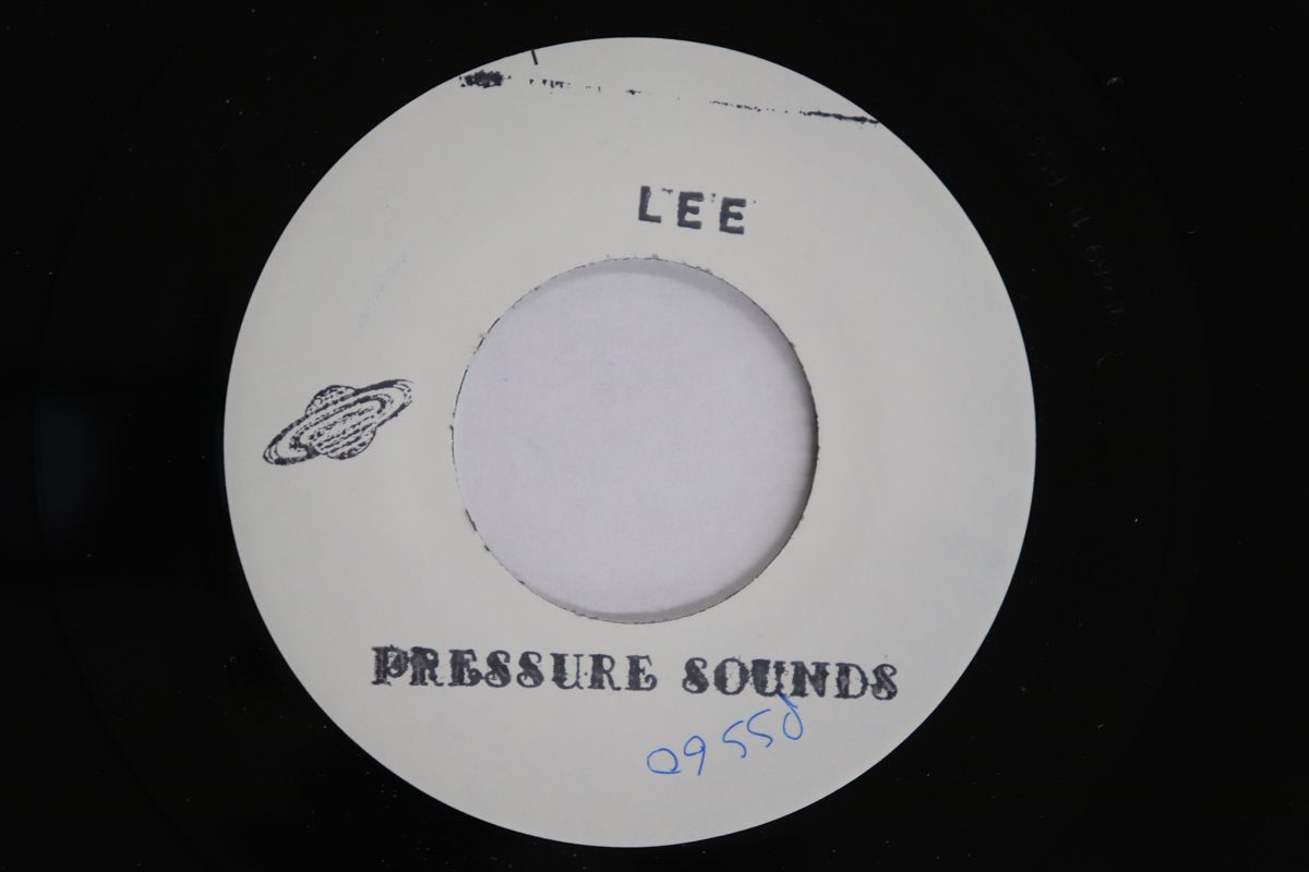 英7” Don T Lee / Glen Adams & Alva Cool Cool Rocksteady