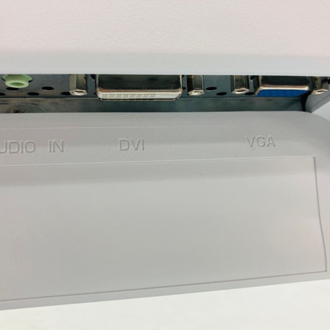 スクエア液晶 19インチ